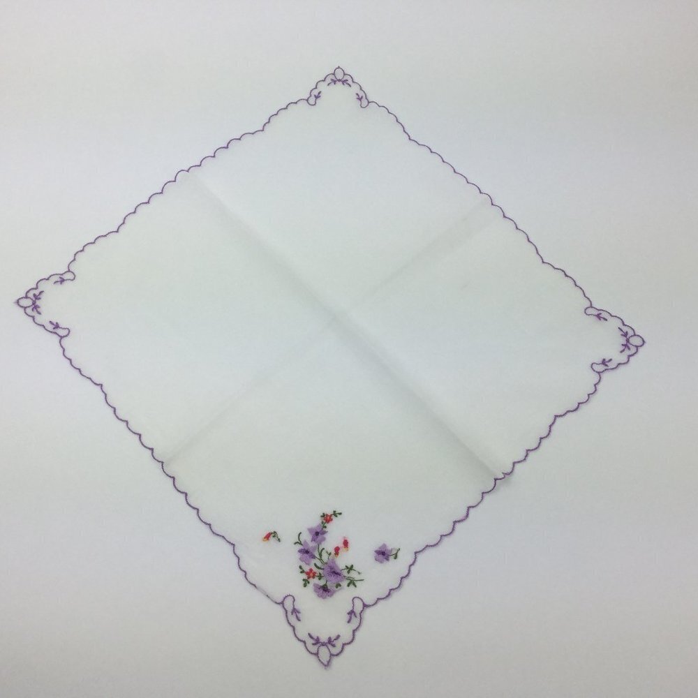 Vintage handkerchief 100% cotton embroidered